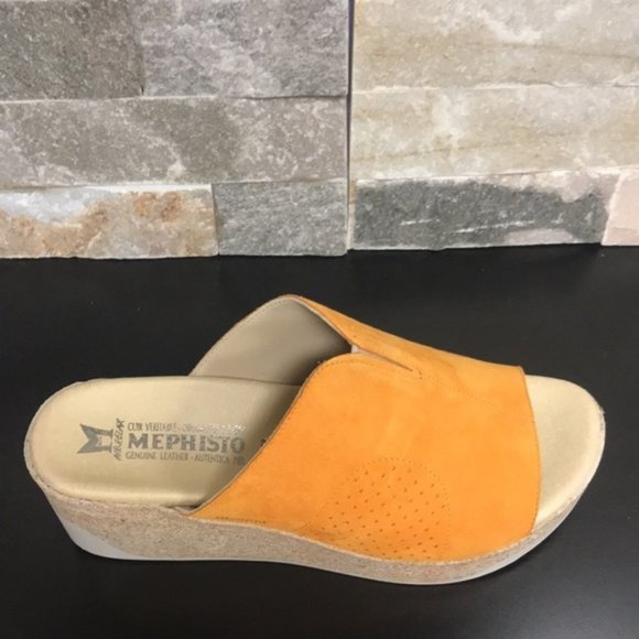 Mephisto Giuletta Women's Wedge Slide Sandal - Picture 2 of 6